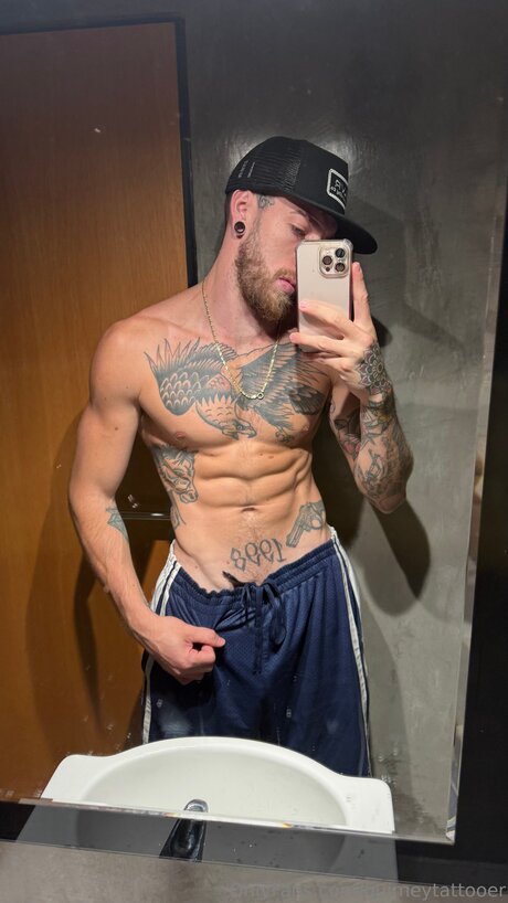 Quimeytattooer nude star image