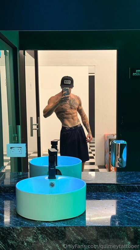 Quimeytattooer sexy model pictures