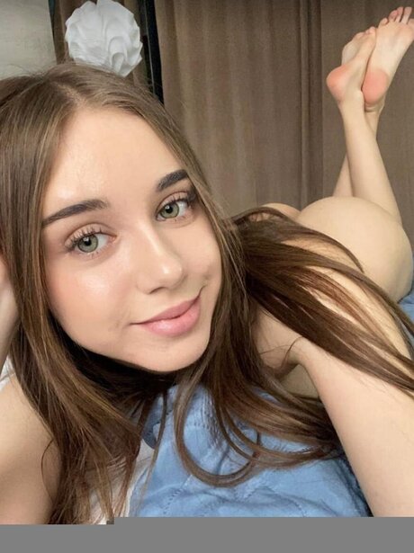 Alic3baby exclusive pornstar images