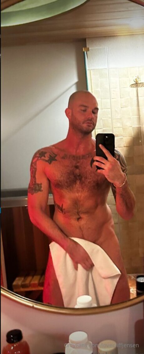Lovecliffjensen naked actress image