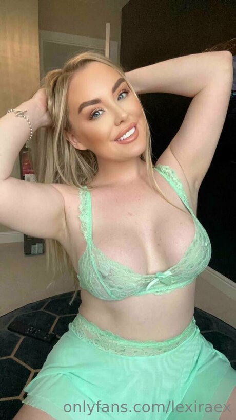 Lexiraex model nude archive