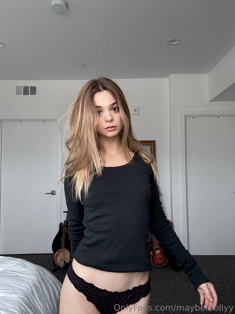 Maybemollyy pornstar top image
