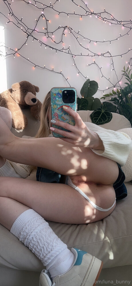 Luna Bunny adult model pic