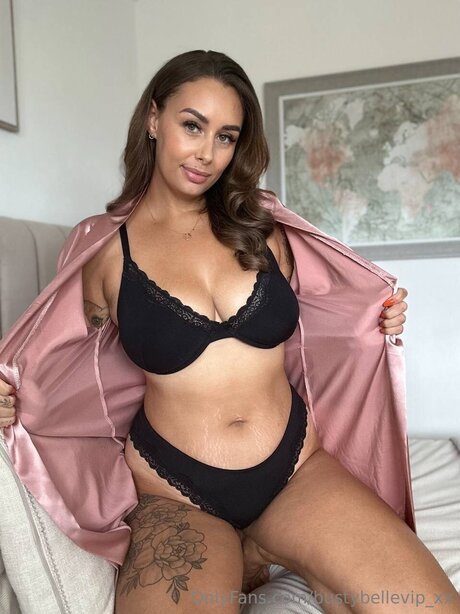 Bustybellevip Xx star erotic photo
