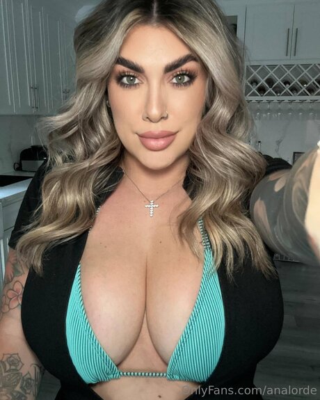 Analorde erotic pornstar images