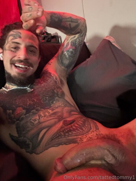 Tattedtommy1 erotic star picture