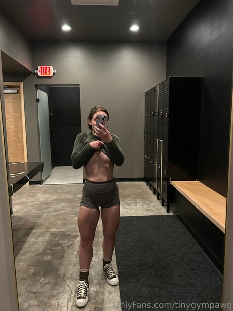 Tinygympawg porn star gallery
