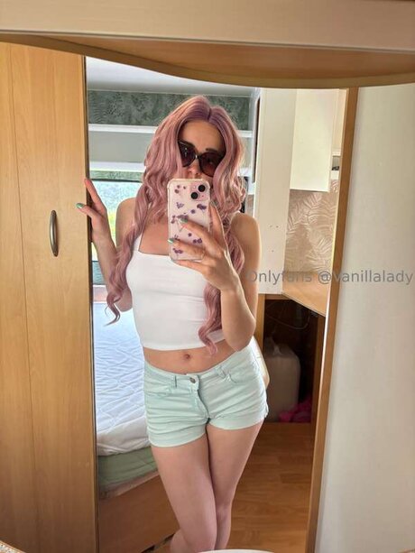 Vanillalady naked model galleries