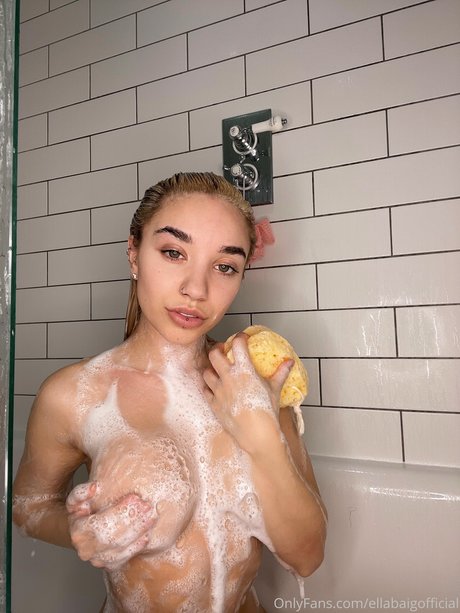 Ella Baig star sex images