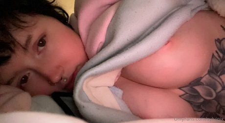 Sylvipix Young Goth Milf hot star pics