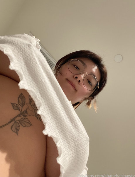 Shanghai shawty sexy actress pics