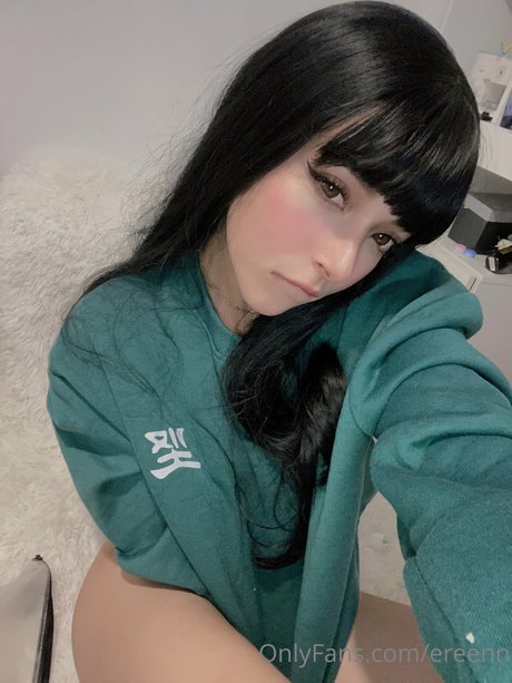 Lilyonkou model nude photo