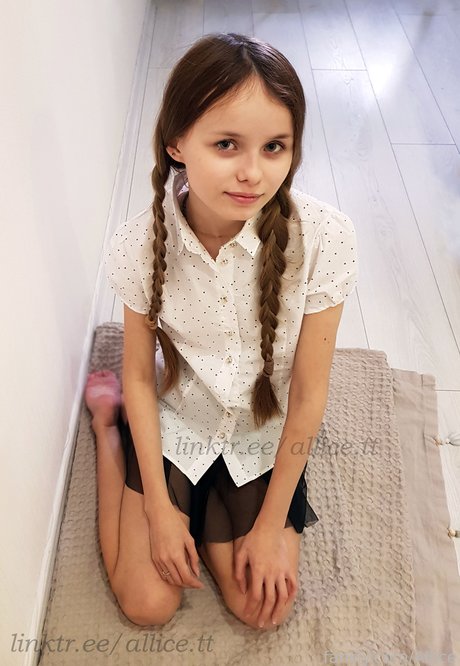 Alisaya beautiful star photo