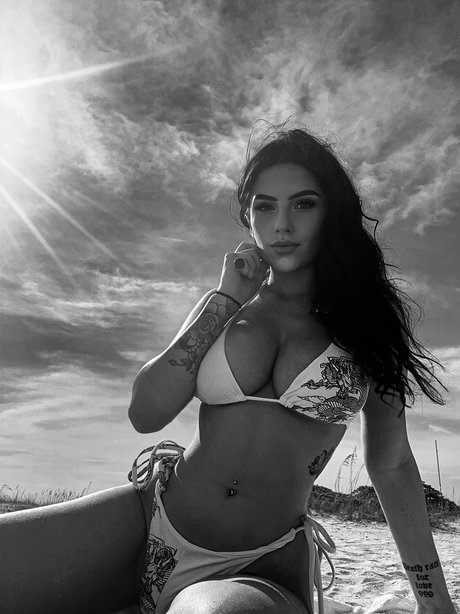 Arabella Skye beautiful actress photo