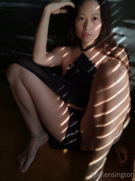 Aya Kensington model nice pic