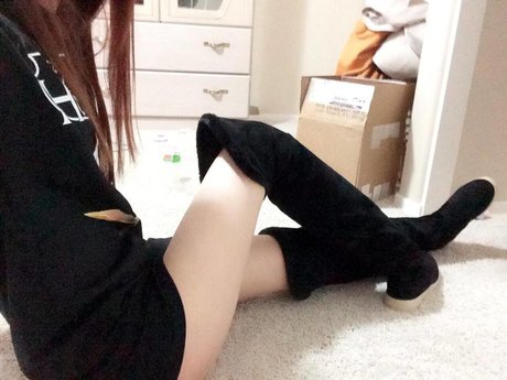 Nancy Tran nudes actress gallery