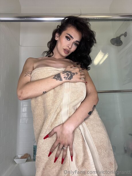 Victoriagrantt naked star photos