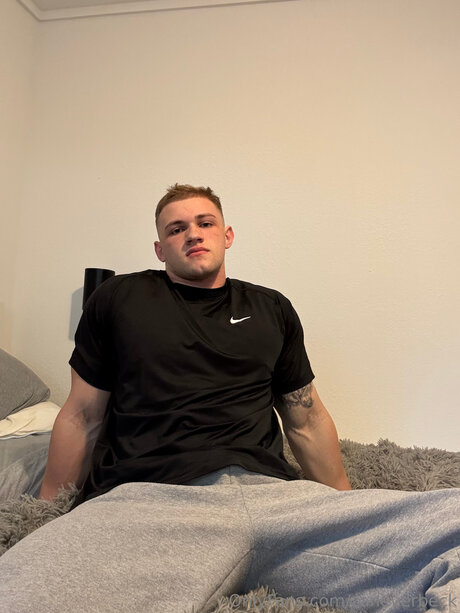 Zaneverbeck pornographic model picture