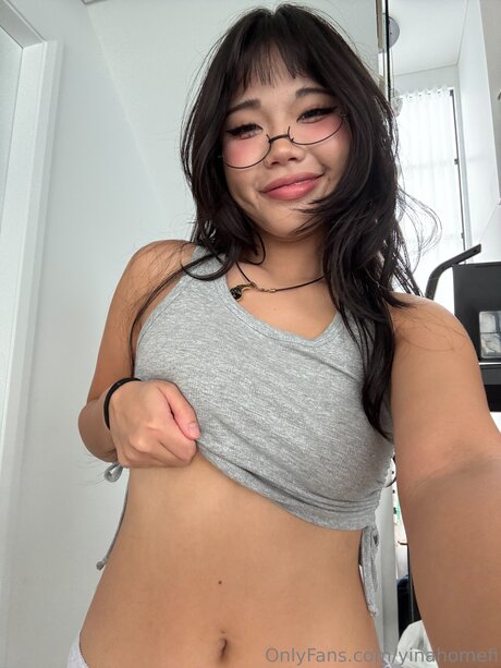 Yinahomefi pretty star pictures
