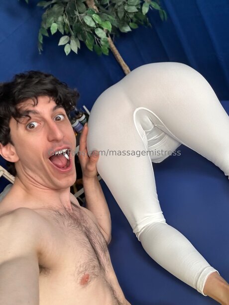 Massagemistress pornstar erotic photo
