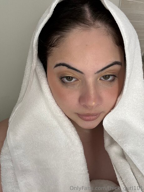 Thick Gurl101 star nude img