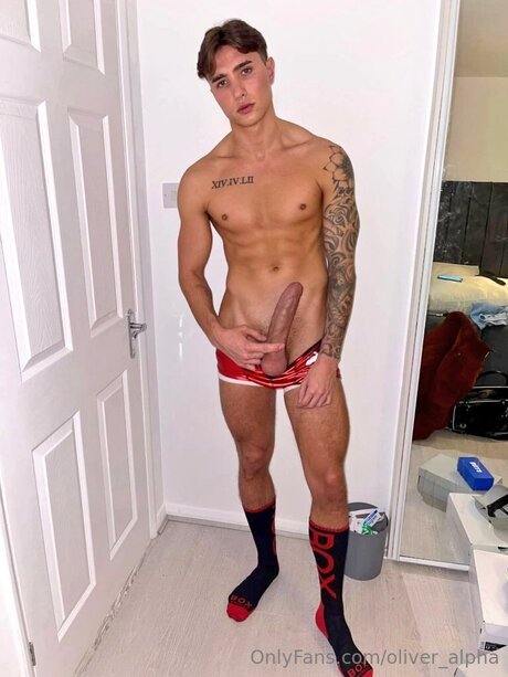 Oliver Alpha naked star pictures
