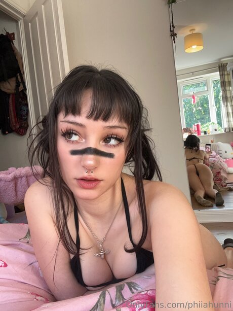 Phiiahunni star free gallery