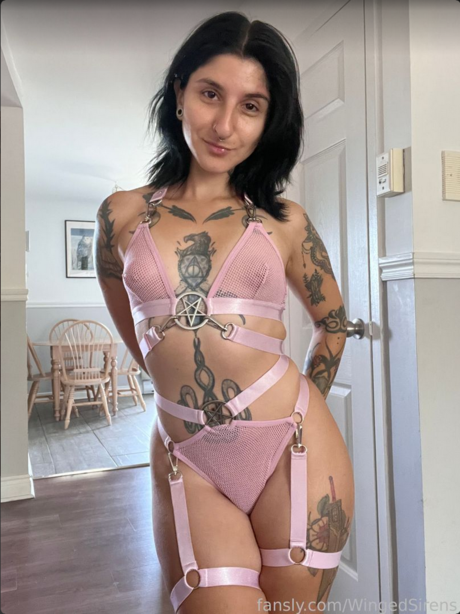Winged sirens model porn gallery