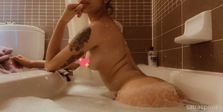 curvy cougar onlyfans sexy images