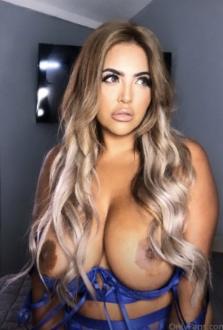 Tanya Lucie pretty star pics