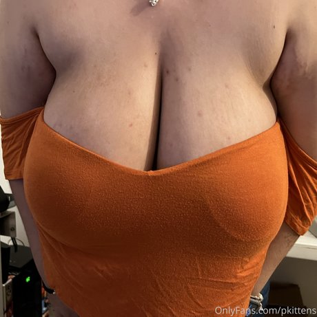Pkittens Busty star adult images