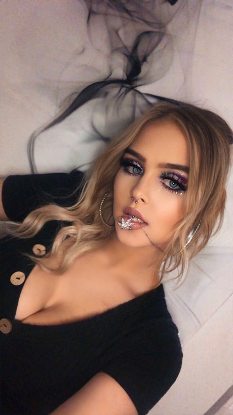 Beccarosebitch hd pornstar galleries