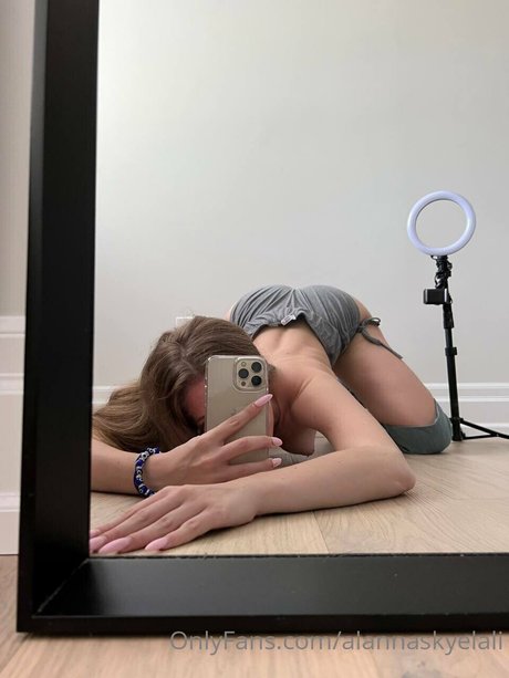 femboy gay onlyfans hot sexy picture
