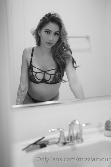 Mizzlamour model art img