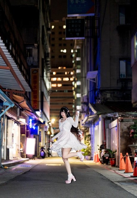 Raku naked star image