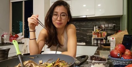 Zumi model nudes images