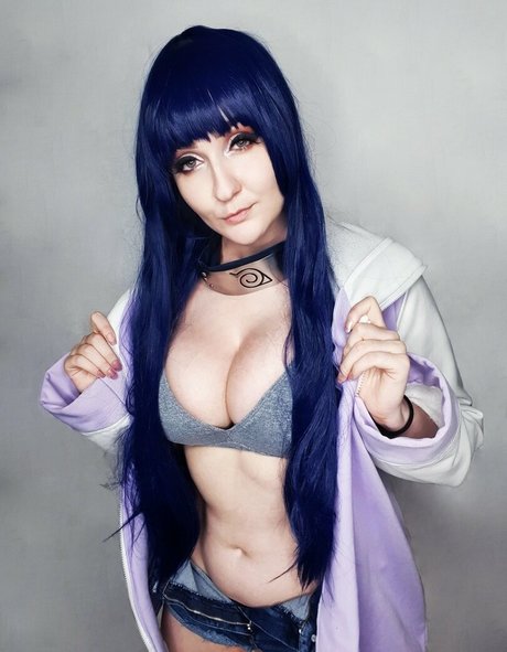 Zuzu Cosplay model nude image