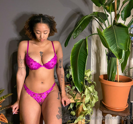 Mixxedbaby503 star nude image