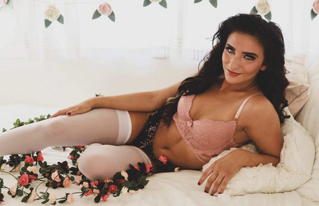 Allura Del Ray sexy pornstar image