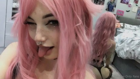 Bat Exe pornstar beautiful photo