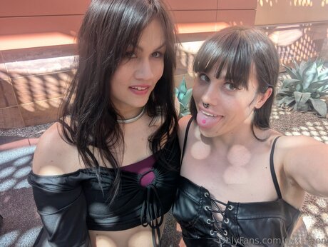 Nyxi Leon pornstar art img