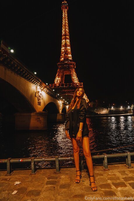 Elishashelly erotic model archive