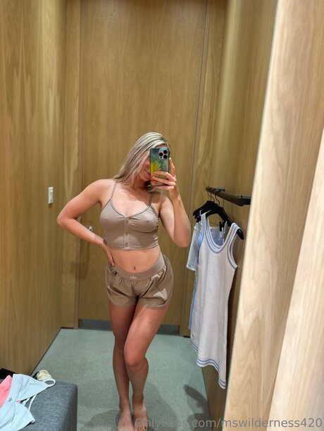 Mswilderness420 model nude images