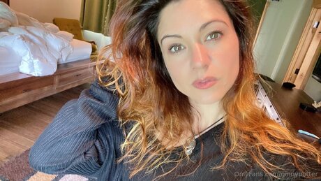 Ginnypotter hot actress pic