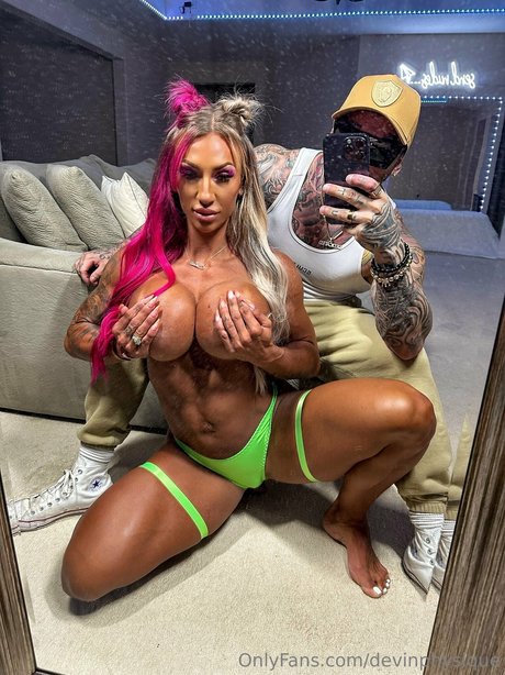 Devin Physique top star image