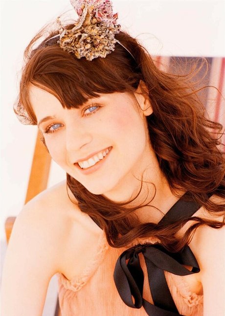 Zooey Deschanel model free archive