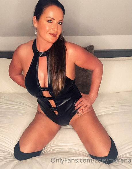 zoeymorena model erotic pictures