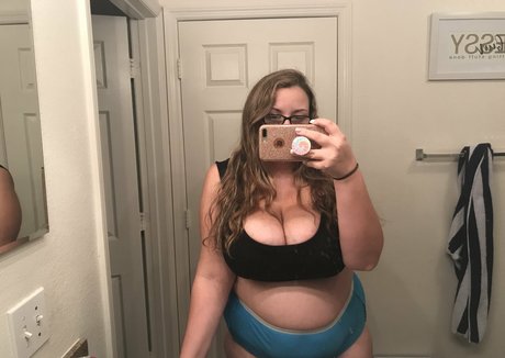 zoeykatexo2 art actress pictures