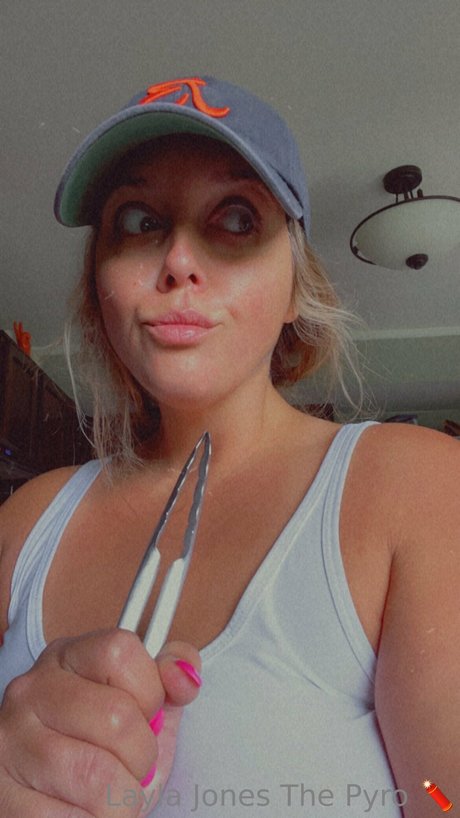 Layla Jones nude star galleries