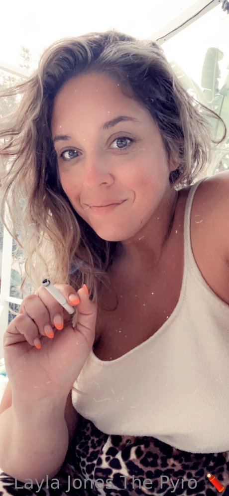 Layla Jones exclusive pornstar galleries
